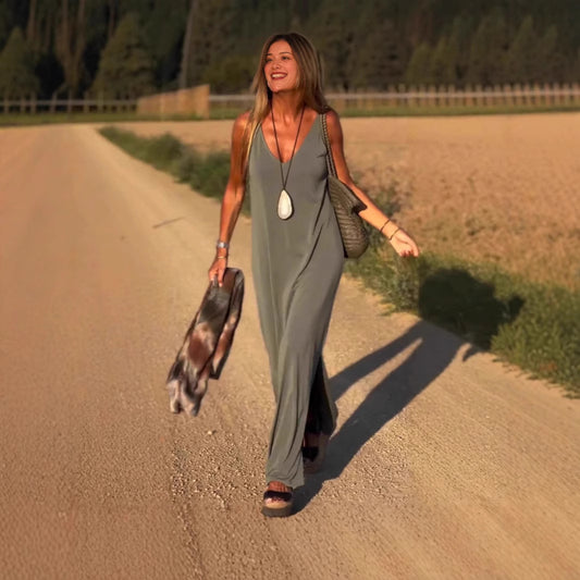 Robe Élégante à Bretelles – Style d’Été Parisien Chic